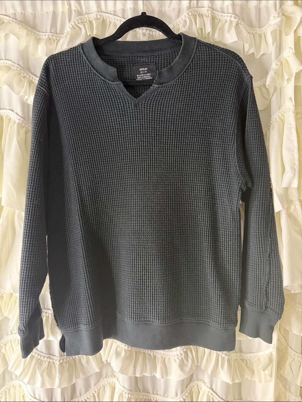 Aerie Black, Distressed Waffle, Crewneck